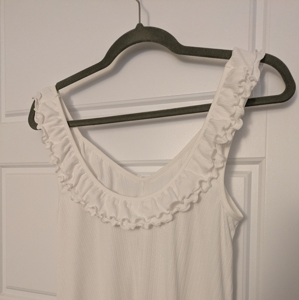 White Feminine Ruffle Collar Dress - Picture 10 of 11
